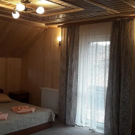 Zoriana Деревянный коттедж *