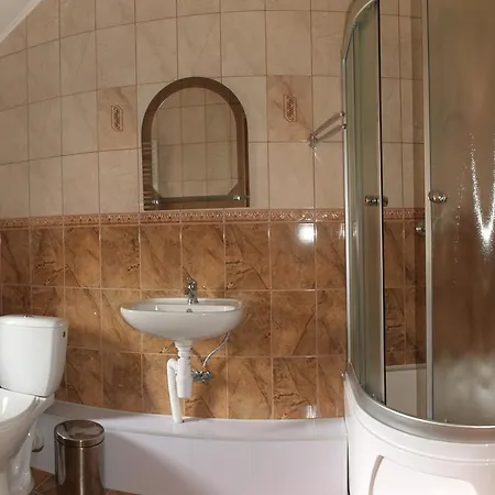Деревянный коттедж Zoriana
