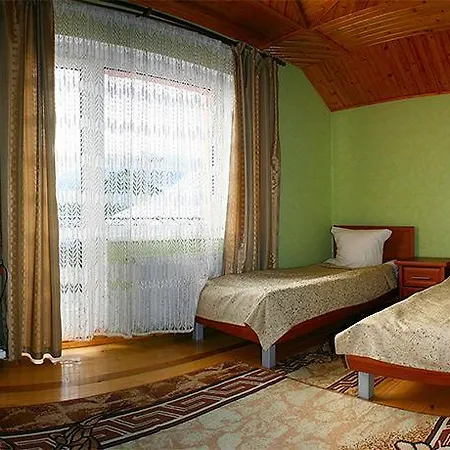 Деревянный коттедж Zoriana *