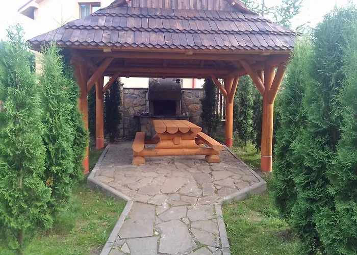 Zoriana 山林小屋