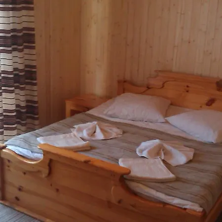 Zoriana Lodge *